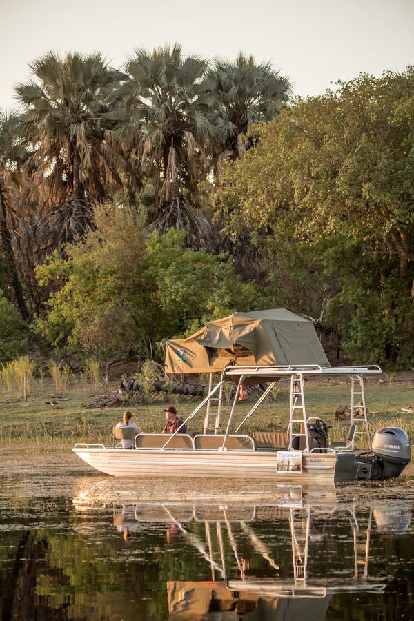 Thamalakane River Lodge Маун Екстериор снимка